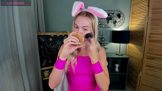 Aria69Stars online show from December 2025 10:20:02 AM