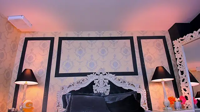 ImSophiie online show from February 2025 09:58:02 PM