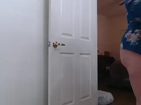 AlyssiaAmoreXO online show from February 2025 08:24:01 PM