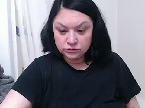 AlyssiaAmoreXO online show from February 2025 01:28:01 PM