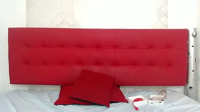 Celestial Queen  online show from February 2025 03:20:01 PM