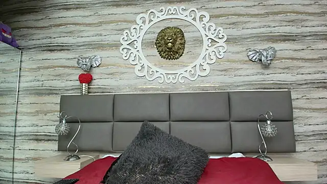 Celestial Queen  online show from April 2026 02:32:01 PM