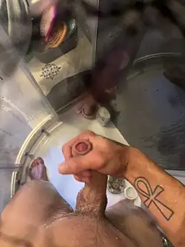 lescro95  online show from October 2025 03:13:01 PM