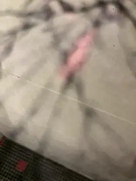 Snapshot of lescro95_ chatting on February 2026 05:31:01 PM lescro95 online show from February 2026 05:31:01 PM