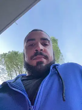 Dikkiduohottt online show from October 2025 04:29:02 PM