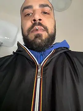 Dikkiduohottt online show from March 2026 09:37:01 AM