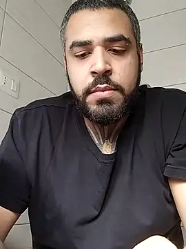Dikkiduohottt online show from May 2026 01:41:01 PM