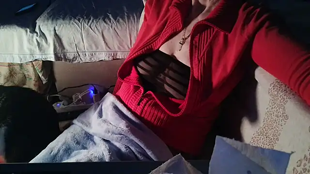 VeneRed online show from March 2025 07:17:02 PM