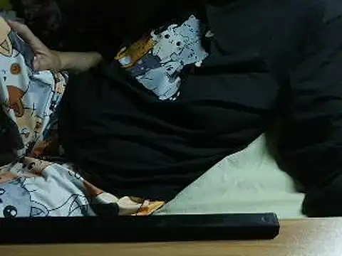 Snapshot of VeneRed chatting on May 2026 08:39:02 PM VeneRed online show from May 2026 08:39:02 PM