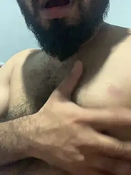 Snapshot of desiduzz21 chatting on December 2024 07:21:01 PM desiduzz21 online show from December 2024 07:21:01 PM