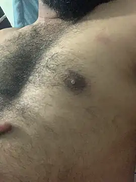 Snapshot of desiduzz21 chatting on December 2024 06:16:01 PM desiduzz21 online show from December 2024 06:16:01 PM