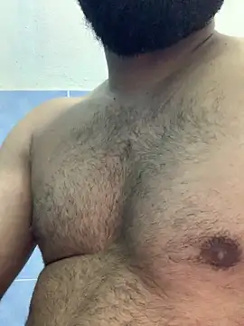 Snapshot of desiduzz21 chatting on January 2026 10:25:02 PM desiduzz21 online show from January 2026 10:25:02 PM