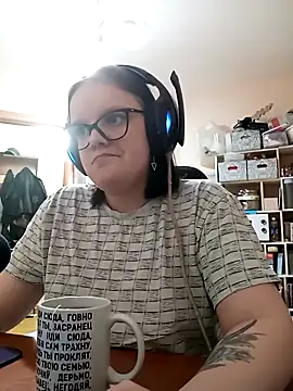 DivaMarisa online show from March 2025 06:07:01 PM