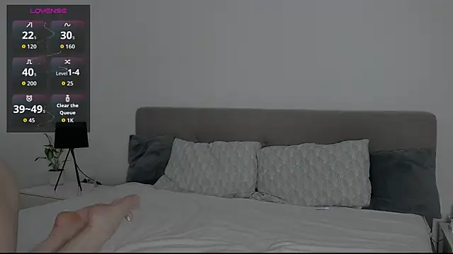 AllisonSky online show from November 2025 04:07:01 PM