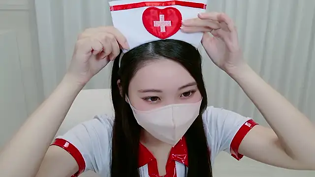 yuki room online show from November 2025 01:11:02 PM