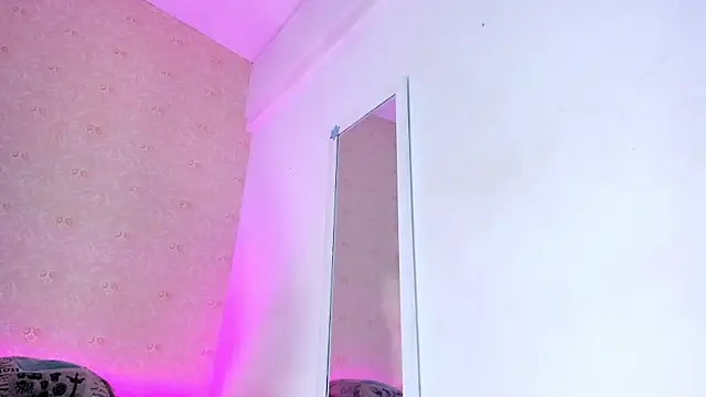 AMAIAA LOVE online show from January 2025 12:13:01 PM