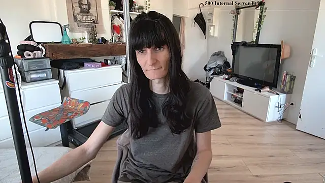 Snapshot of CeriseLapine chatting on December 2025 01:42:01 PM CeriseLapine online show from December 2025 01:42:01 PM