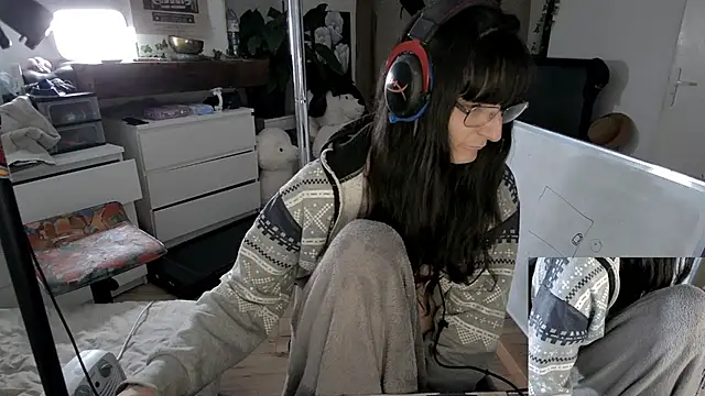 Snapshot of CeriseLapine chatting on January 2026 09:18:01 PM CeriseLapine online show from January 2026 09:18:01 PM