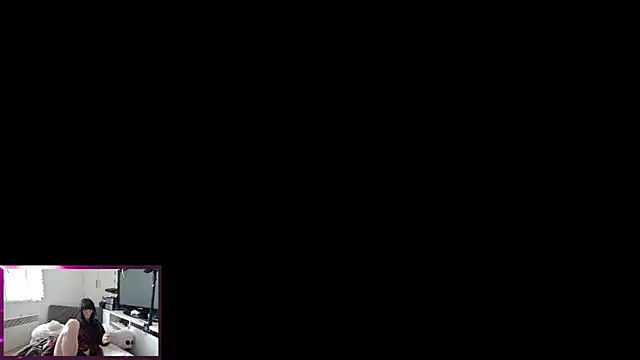 Snapshot of CeriseLapine chatting on March 2026 11:56:02 AM CeriseLapine online show from March 2026 11:56:02 AM