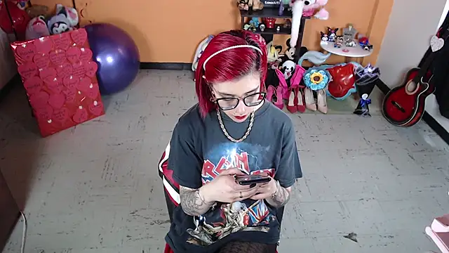 MissMiia2 online show from March 2025 07:28:01 PM