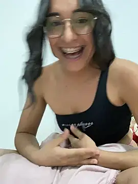 Snapshot of cleolimahot3 chatting on January 2025 07:17:02 PM cleolimahot3 online show from January 2025 07:17:02 PM