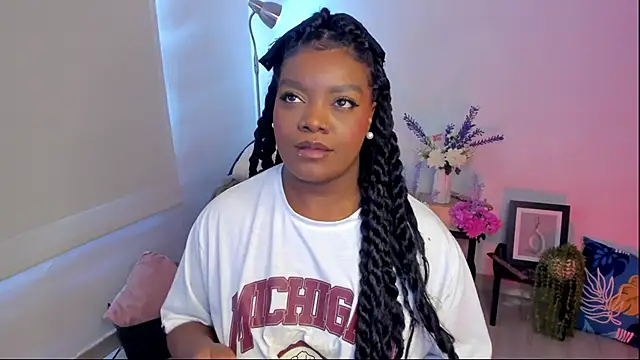 Im Maria online show from October 2025 08:39:01 PM