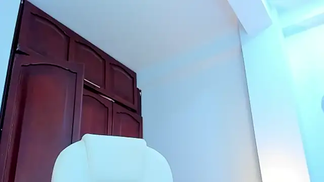 kathyajhonss online show from January 2025 12:01:01 AM