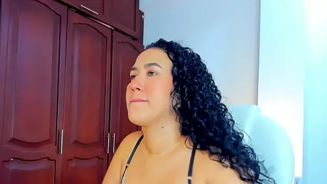 kathyajhonss online show from January 2025 09:44:02 PM