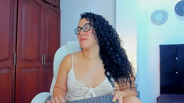 kathyajhonss online show from February 2025 10:58:01 PM