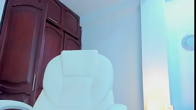 kathyajhonss online show from February 2025 01:30:02 AM