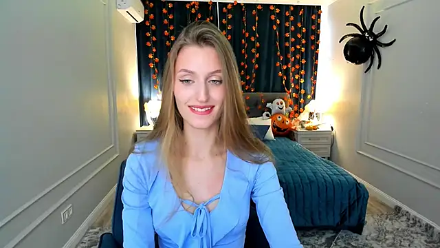 NaturalBeaty online show from October 2025 11:55:01 AM