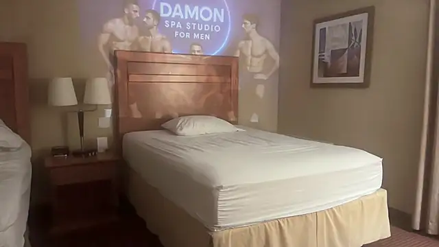 GymBoyVan online show from November 2025 02:06:02 AM