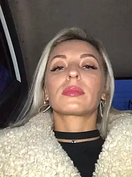 Snapshot of Diamond_Bunny_ chatting on January 2025 01:24:02 PM Diamond Bunny online show from January 2025 01:24:02 PM