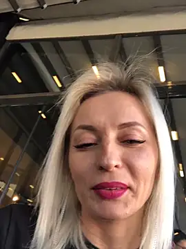 Snapshot of Diamond_Bunny_ chatting on February 2025 01:54:02 PM Diamond Bunny online show from February 2025 01:54:02 PM