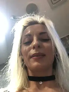 Snapshot of Diamond_Bunny_ chatting on February 2025 12:03:02 PM Diamond Bunny online show from February 2025 12:03:02 PM