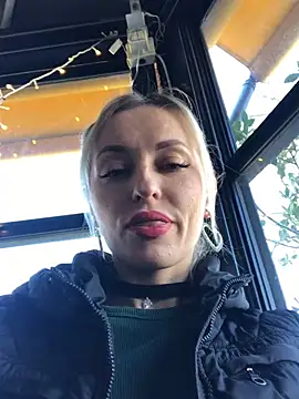 Snapshot of Diamond_Bunny_ chatting on February 2025 12:29:02 PM Diamond Bunny online show from February 2025 12:29:02 PM