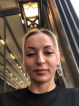 Snapshot of Diamond_Bunny_ chatting on March 2025 03:39:02 PM Diamond Bunny online show from March 2025 03:39:02 PM