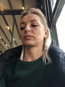 Snapshot of Diamond_Bunny_ chatting on March 2025 02:57:01 PM Diamond Bunny online show from March 2025 02:57:01 PM