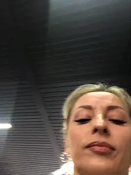 Snapshot of Diamond_Bunny_ chatting on October 2025 02:03:02 PM Diamond Bunny online show from October 2025 02:03:02 PM