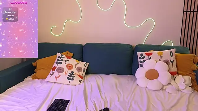 Snapshot of Mel_Nelson chatting on September 2025 01:14:02 PM Mel Nelson online show from September 2025 01:14:02 PM