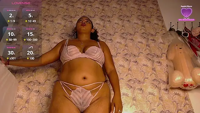 LaCrespaHerrera online show from January 2025 10:27:01 PM