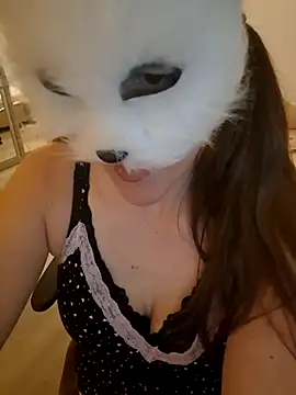 Hexe12346 online show from April 2026 07:45:01 AM