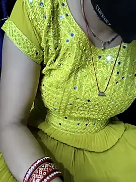 Snapshot of kaveerpooja947 chatting on February 2026 04:44:01 PM kaveerpooja947 online show from February 2026 04:44:01 PM