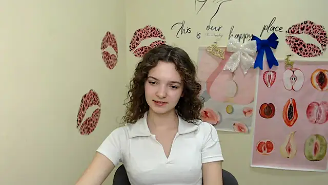  SusieSu  online show from December 2024 04:17:01 PM