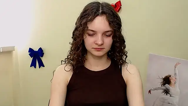  SusieSu  online show from February 2025 12:26:02 PM