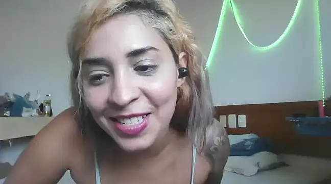 Gabrielleof online show from January 2025 03:08:02 PM