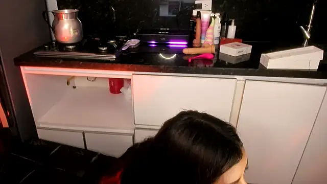 Tiffany sander online show from March 2025 04:49:02 AM