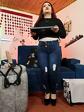 keila j online show from September 2025 10:15:01 AM