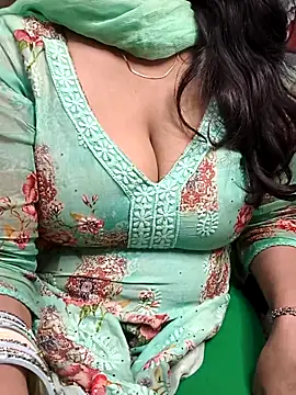 Snapshot of Anamika_Kapoor chatting on September 2025 01:22:01 AM Anamika Kapoor online show from September 2025 01:22:01 AM