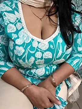 Snapshot of Anamika_Kapoor chatting on November 2025 01:05:01 AM Anamika Kapoor online show from November 2025 01:05:01 AM